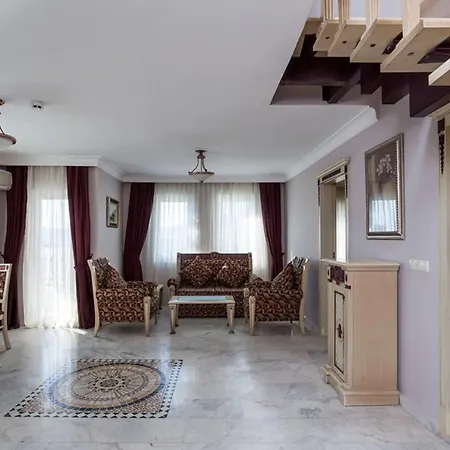 Pleasant Duplex With Shared Pool Near Beach In Alanya *